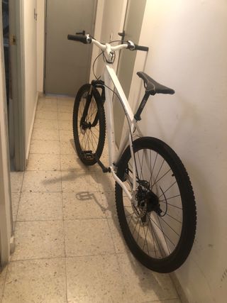 Bicicleta MTB 29” casi nueva