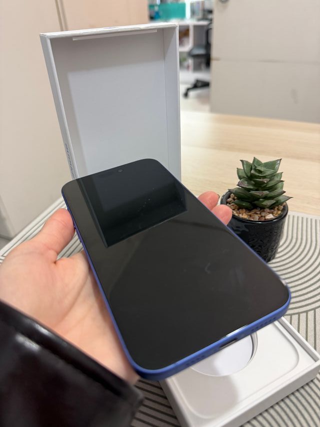 iPhone 16 Plus 128gb SEMI NUEVO