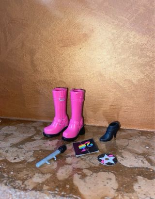 Barbie Fashionistas Sassy rock star Mattel 2010