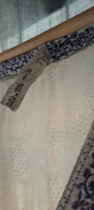 Vestido estampado beige y morado