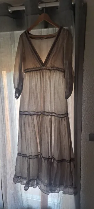 Vestido estampado beige y morado