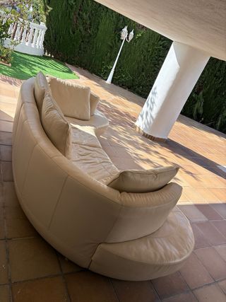 Sofá curvo Natuzzi Piel original Beige.
