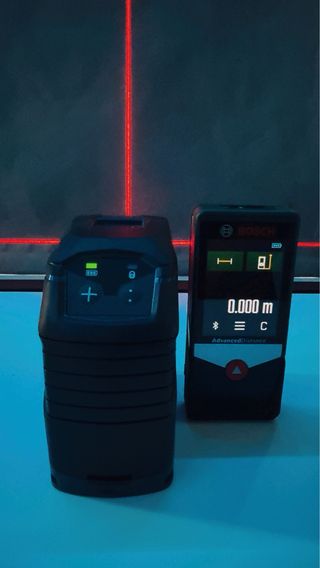 Nivel Láser Bosch GCL 2-15 + Medidor láser Bosch