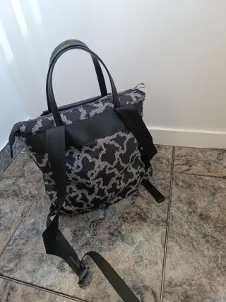 Bolso Mochila Tous Negro y Beige