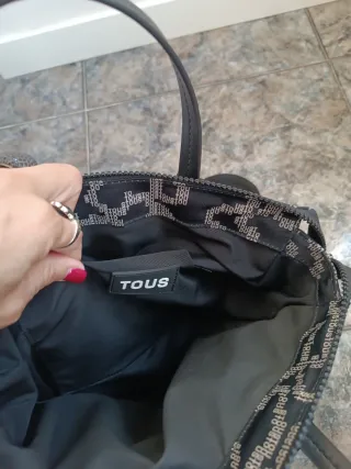 Bolso Mochila Tous Negro y Beige