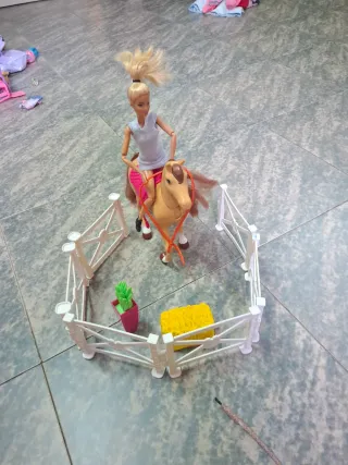 Maneggio e cavallo Barbie
