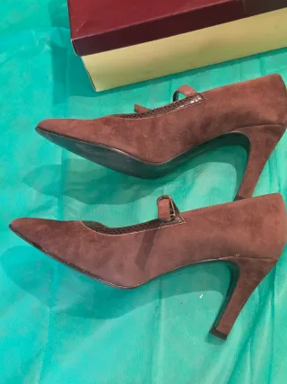 Zapatos de vestir tacón marrón