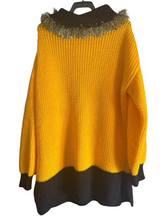 Jersey amarillo con detalles negros Talla L