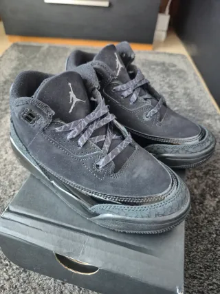 Jordan 3 Black Cat