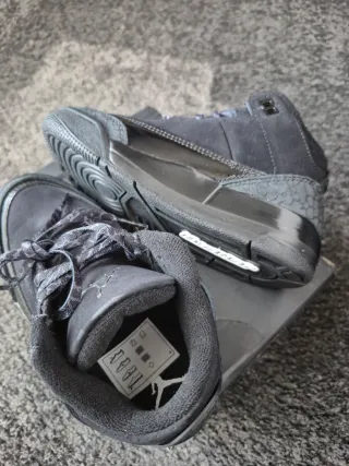 Jordan 3 Black Cat