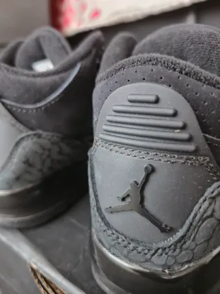 Jordan 3 Black Cat