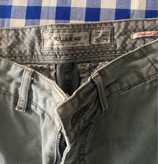 Pantalón gris