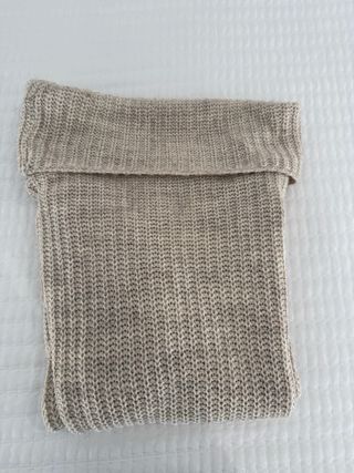 Jersey cuello alto beige lana sintética M