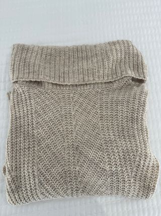 Jersey cuello alto beige lana sintética M