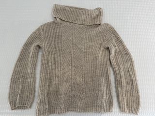 Jersey cuello alto beige lana sintética M