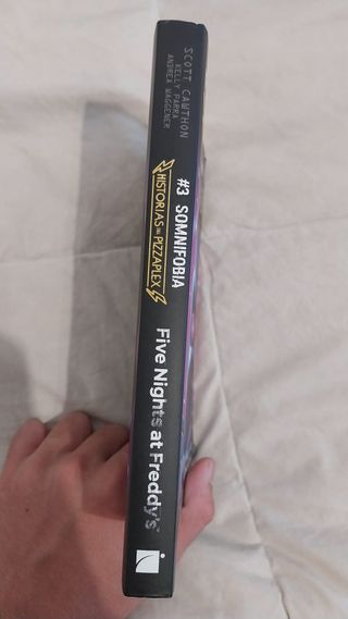 Five Nights at Freddy's. Historias del Pizzaple...