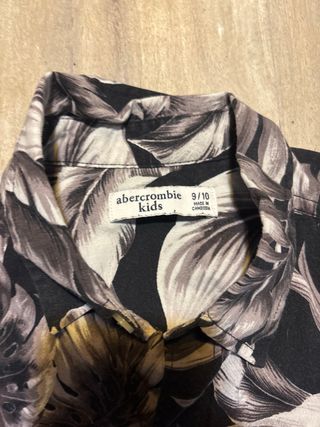 Camisa Abercrombie & Fitch Estampada Hojas Talla S