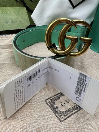 Cinturón Gucci GG Marmont Verde y Beige