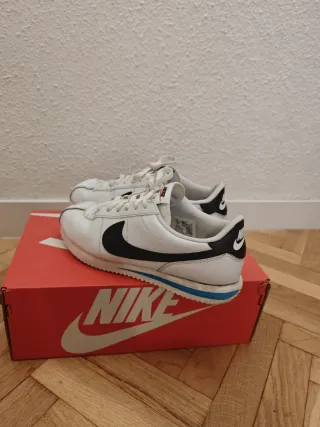 Nike Cortez Blancas Talla 40