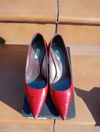 Zapatos de tacón Furla rojos granate talla 37