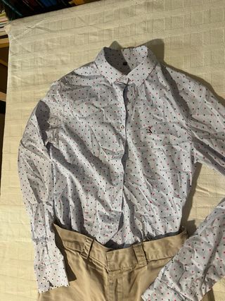 Conjunto Camisa Azul y pantalón beis