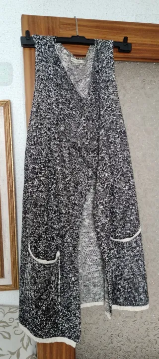 Chaleco largo de punto para vestir sport y básicos