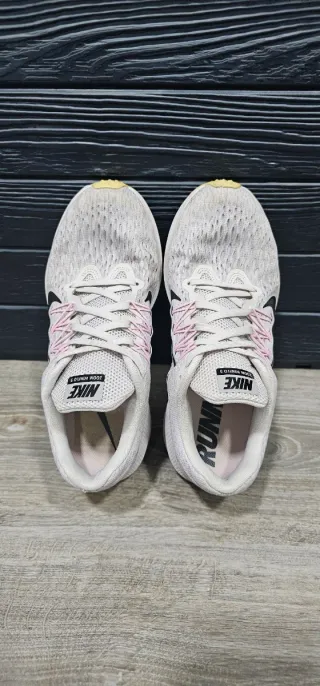 Zapatillas Nike Grises y Rosas