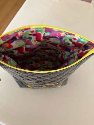 Neceser/bolsa negro con bordado