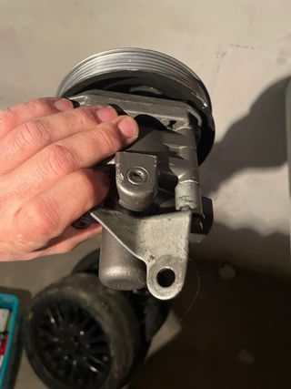 Bomba dirección BMW E36