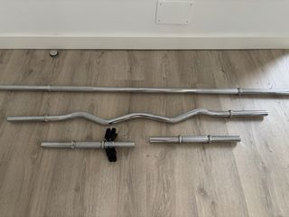 Banco de pesas y accesorios gimnasio