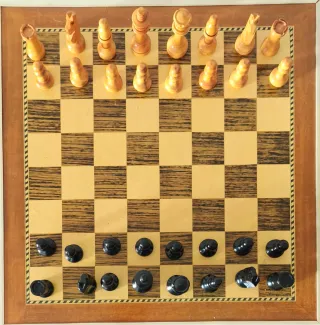 Clásico juego de ajedrez