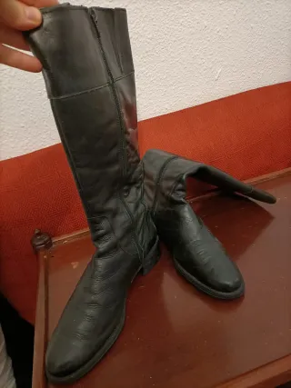 Botas altas de piel