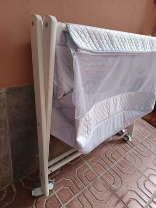 Minicuna con red de visión