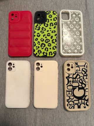 6 custodie per iPhone 11 Guess