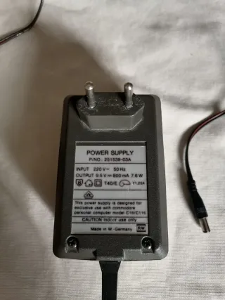 Alimentatore saga e commodore