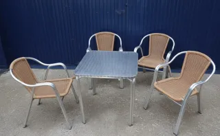 Mesa y 4 Sillas Exterior