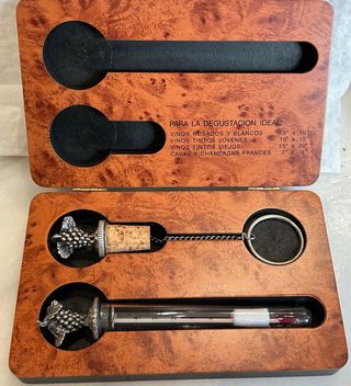 Estuche Sommelier con Termómetro y Tapón