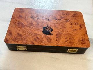 Estuche Sommelier con Termómetro y Tapón