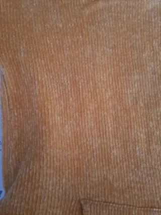 Sudadera amarilla de lana