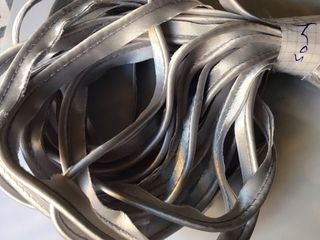 Bies con cordón para costura