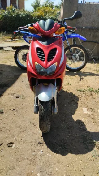 Yamaha Aerox 50cc Roja