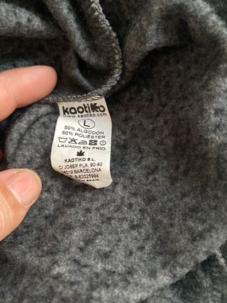 Sudadera Kaotiko gris con estampado