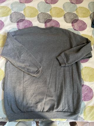 Sudadera Kaotiko gris con estampado
