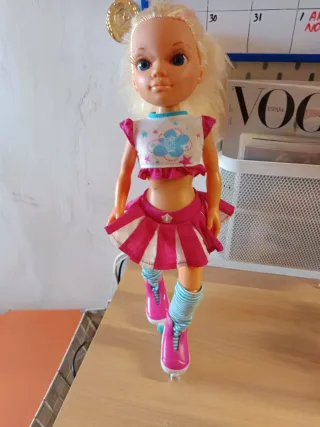 Nancy Muñeca con Patines Rosas