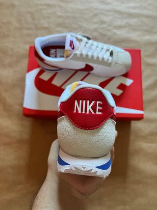 Zapatillas Nike Cortez Blancas y Rojas
