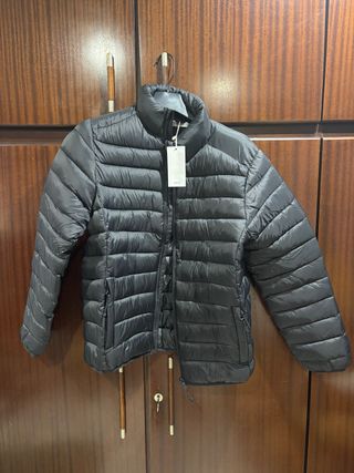 Anorak hombre negro de Mango