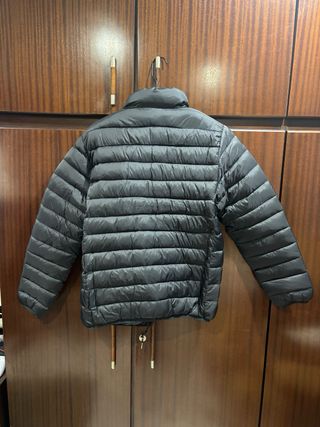 Anorak hombre negro de Mango