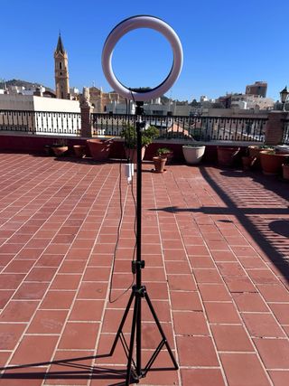 Aro de luz LED con trípode