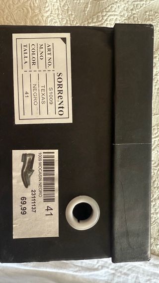 Zapato mocasín de la marca Sorrento talla 41.