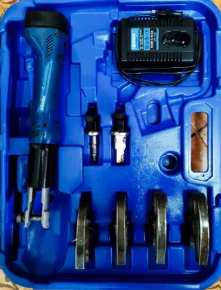 Prensadora Uponor multicapa